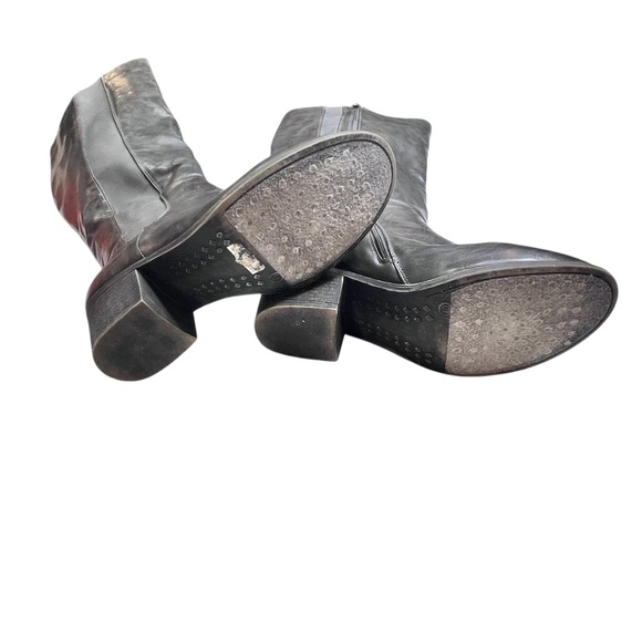 Torrid Knee High Stretch Side Zip Up Boots - Picture 10 of 16